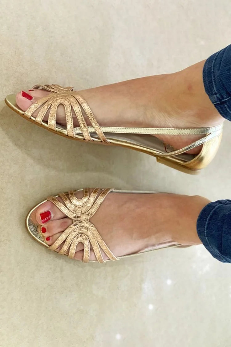 Eleonora | Goldene Sandalen Licht des Sommers