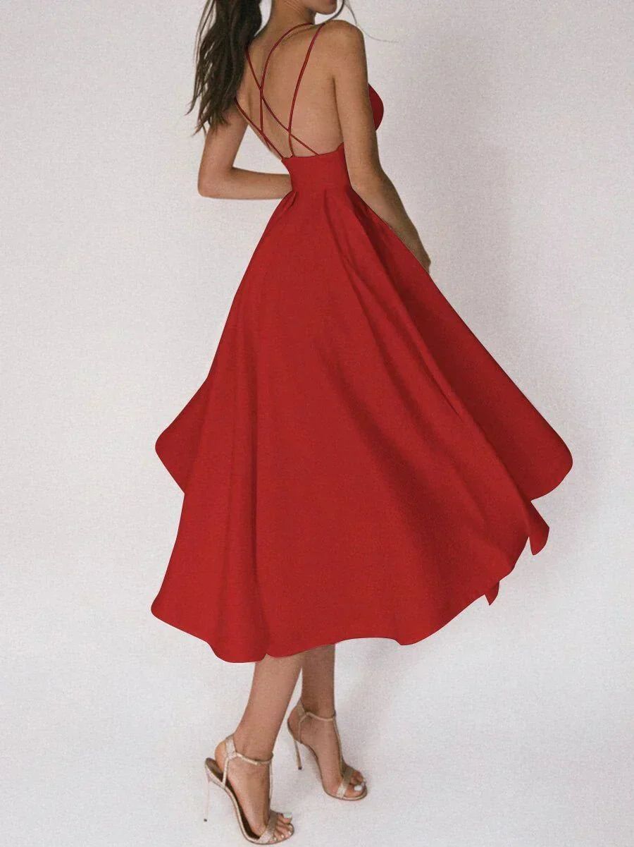 Elara - Elegantes Minimalistisches Kleid
