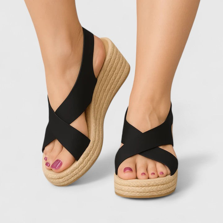 Bellany - Plateau-Sandalen mit Kreuzriemen