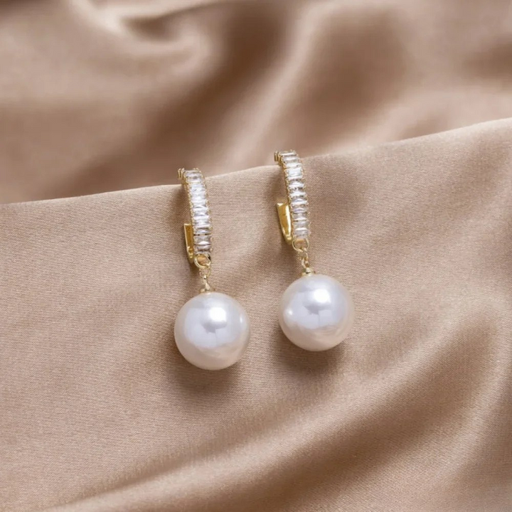 Elegante Ohrringe mit Perlenakzenten