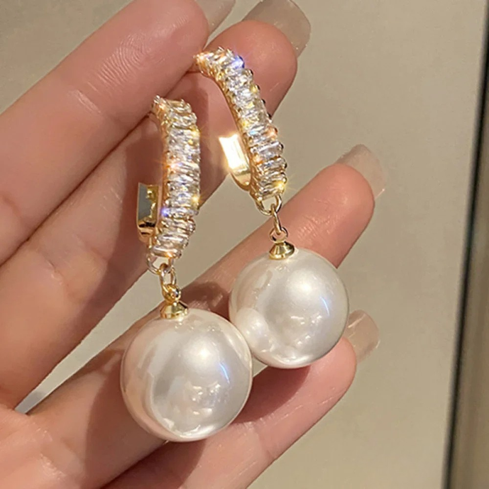 Elegante Ohrringe mit Perlenakzenten