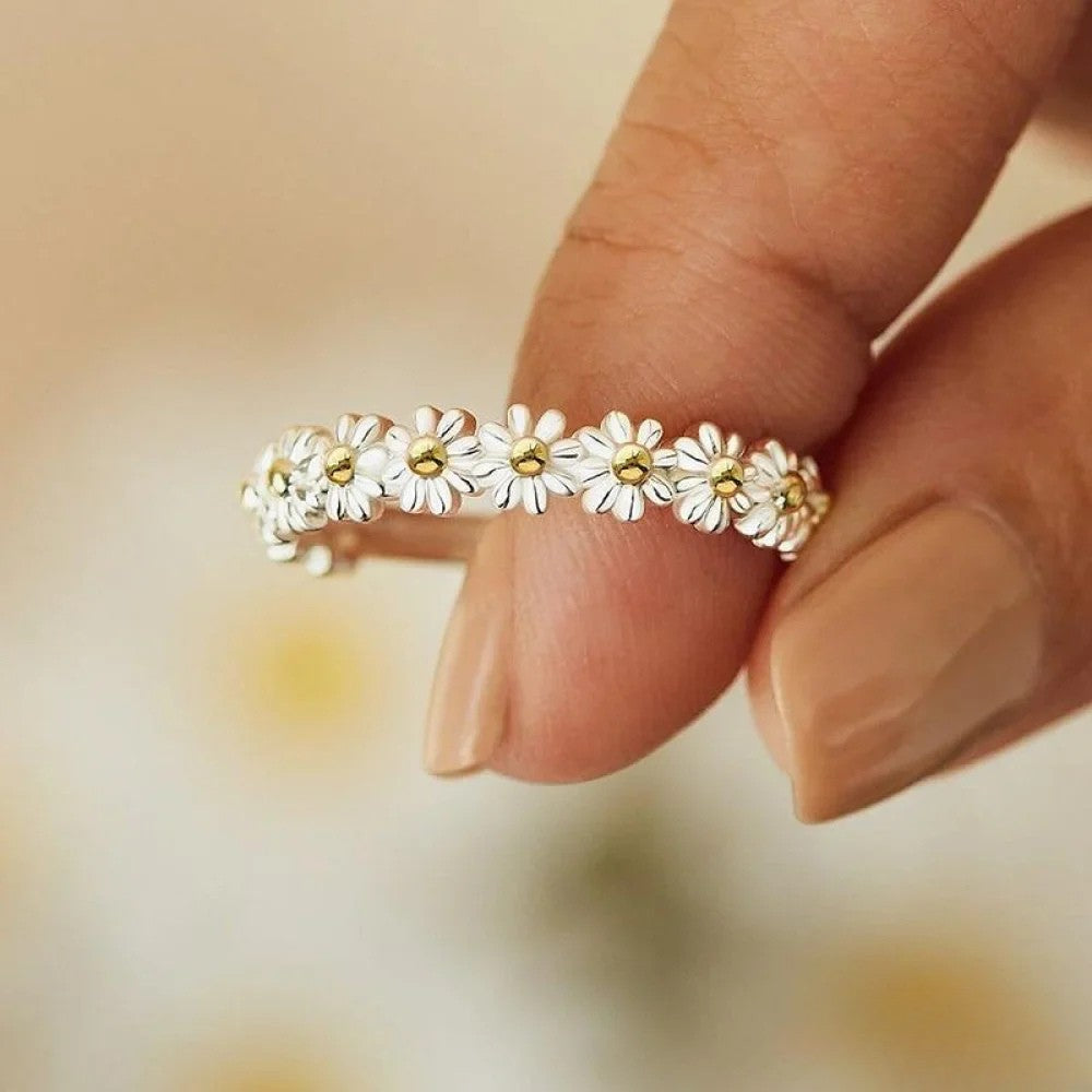 Verstellbarer Ring mit handbemalter Margerite